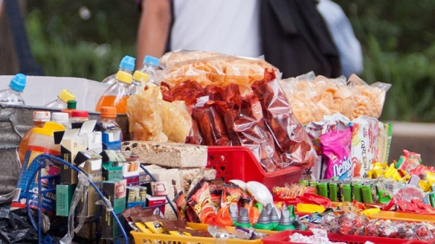 Laman a padres de familia a sumarse al programa de "No comida chatarra"