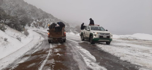 Reabren tramos carreteros cerrados por la nieve, sigue la alerta de prevenci&oacute;n