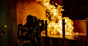 Hombre drogado prende fuego a una vivienda en la Reforma