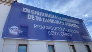 Montan lona en favor de la seguridad en el H&eacute;roes de la Reforma