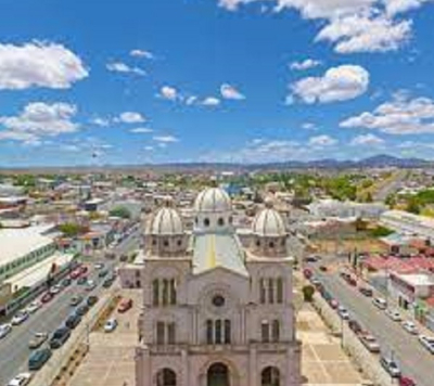 Dia caluroso con nublado parcial