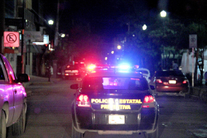 Ejecutan a dos en lote de Autos en la colonia San Pedro