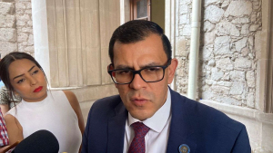 Atiende Fiscal&iacute;a requerimientos de la FGR: Panchito Saenz