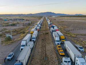 Anuncian transportistas paro nacional el d&iacute;a del Mundial de futbol