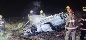 Aparatoso accidente termina incendiando el veh&iacute;culo en Rubio