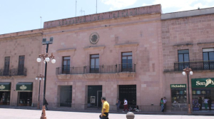 Detienen reforma para  reconocer a artistas locales