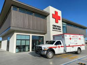 Laboran param&eacute;dicos durante Semana Santa