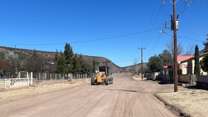 Rehabilitan 48 kil&oacute;metros de caminos rurales, en Cuauht&eacute;moc
